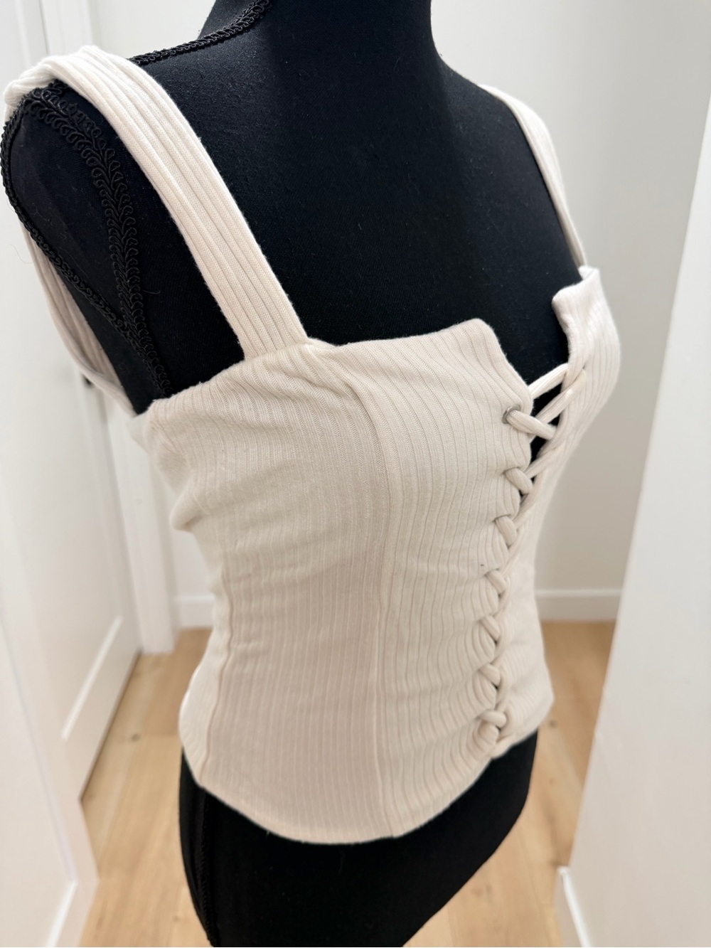 Reformation Cream Ribbed Lace-Up Tank - Picture 5 of 10